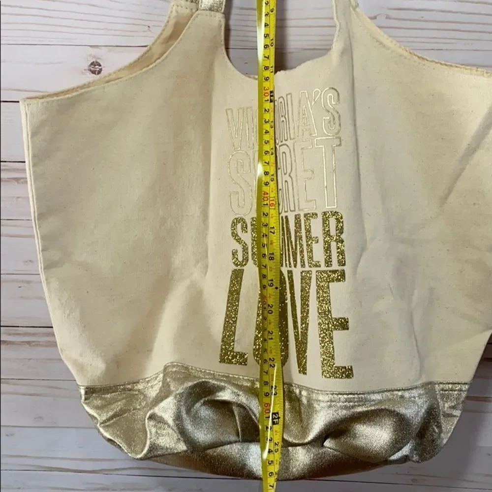 Victoria’s Secret Summer Love Tote